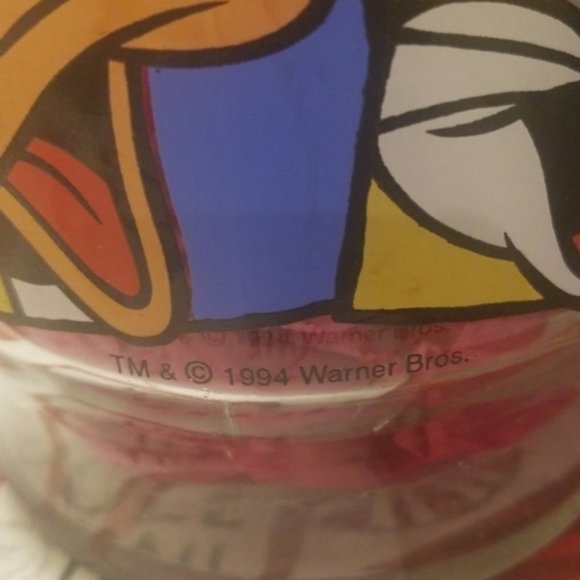 Warner's Bros. Vintage 1994 Looney Tunes vase - Picture 5 of 8